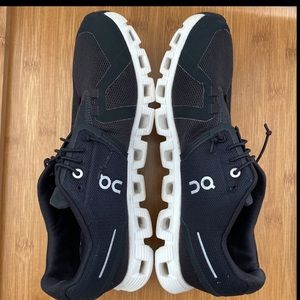 ON CLOUD SWISS ENGINEERING WOMENS SNEAKERS